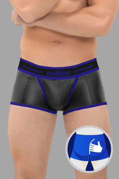 Outtox. Omwikkelde kofferbakshort met drukknoopsluiting. Blauw