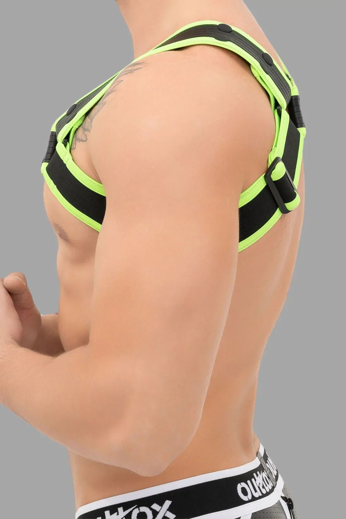 Outtox Bulldog Harness with Snaps in Black and Neon Green from Maskulo Global (EU) online store. Stylish and descriptive product image.